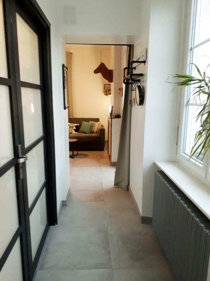 Gite Aux Lauriers Lacroix-sur-Meuse Экстерьер фото